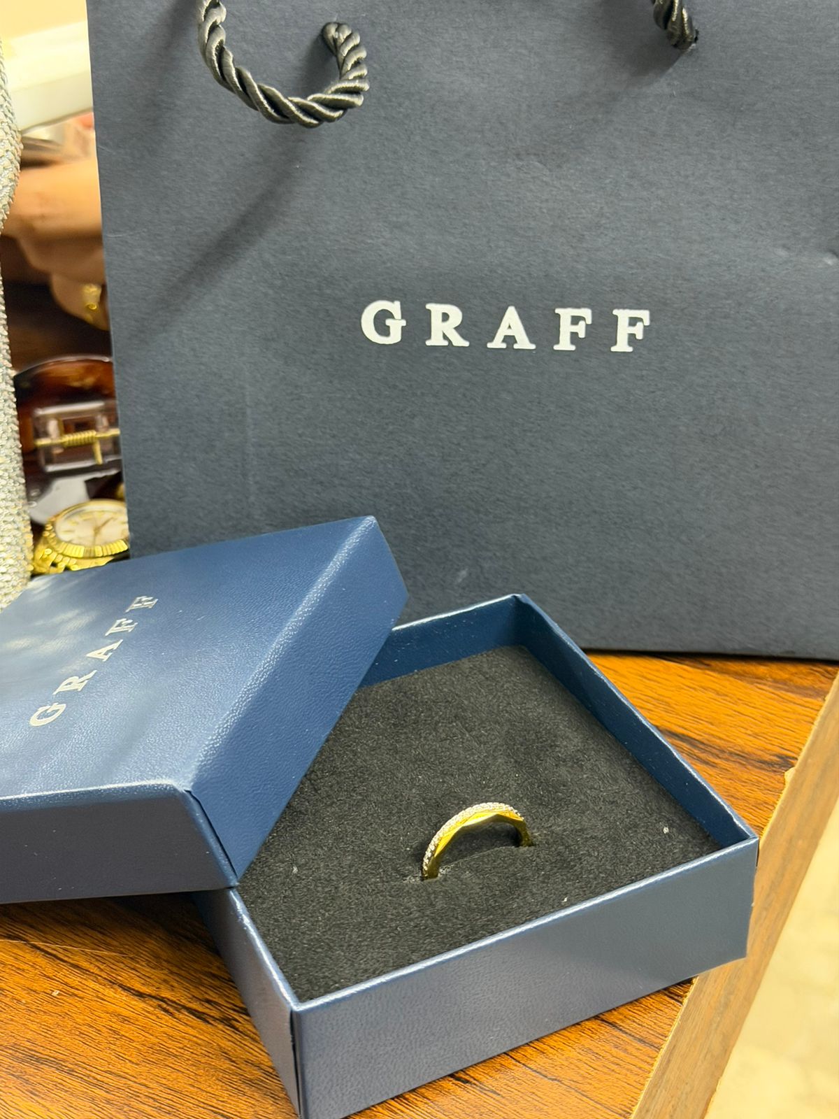 Laurence Graff Signature Four-Row Layered Diamond Ring (with box & proper packaging)