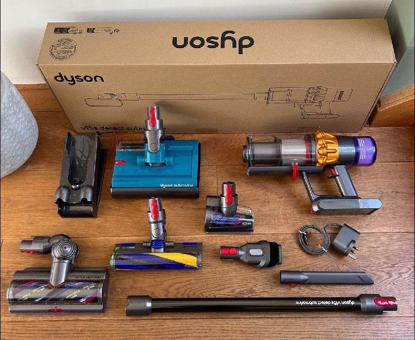 Dyson v15s detect Absolute vacuum( With Box & Proper Packaging)