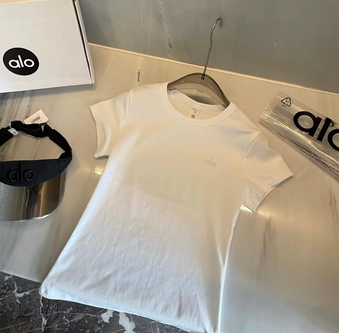 Alo all day short sleeve shirts
