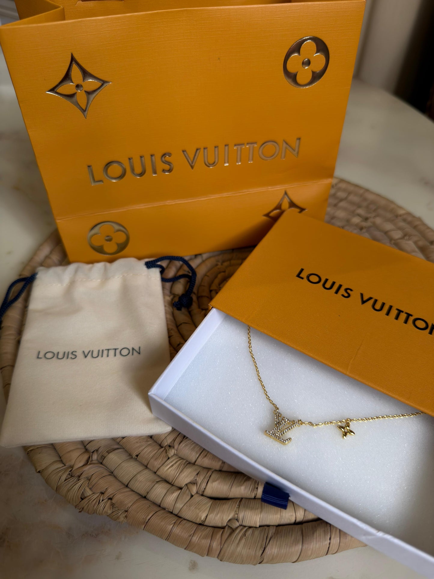Louis Vuitton Necklace(With Box & Proper Packaging)