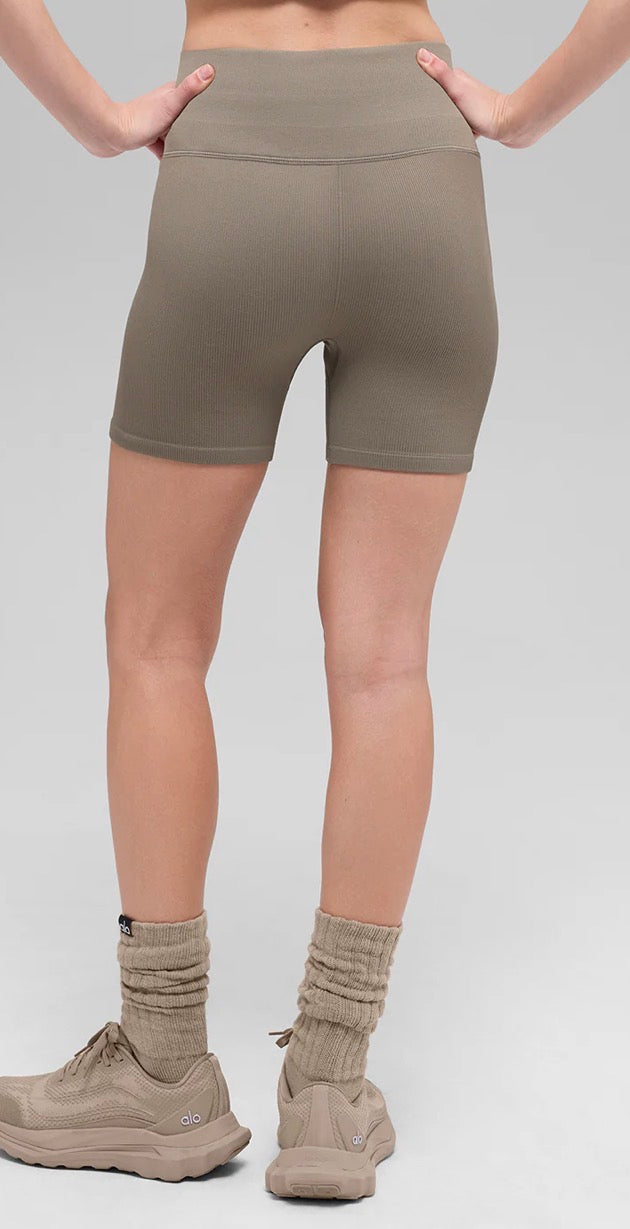 Alo fitted biker shorts