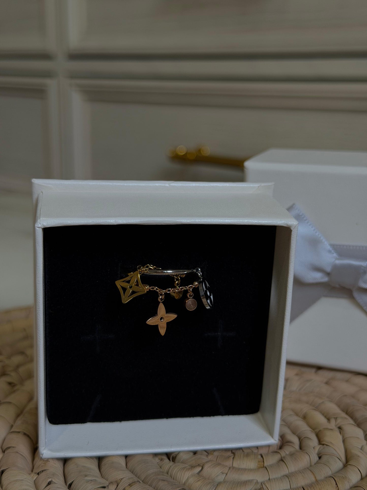 Louis Vuitton Ring (With box & Proper Packaging)