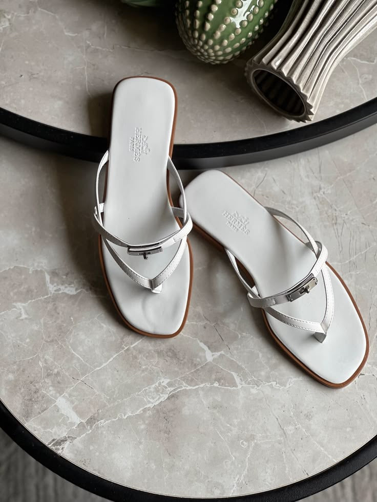 Hermes-Kelly Thong Flats (With box & Proper Brand Packaging)